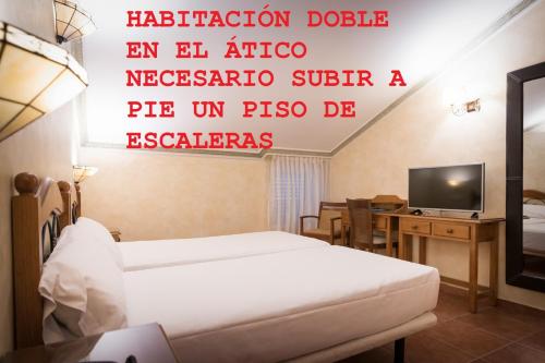 Habitación Doble - Ático del hotel Abadía Camino Santiago. Foto 11