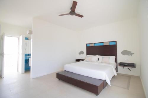 Habitación Doble Superior con balcón del hotel Dunas De Sal. Foto 7