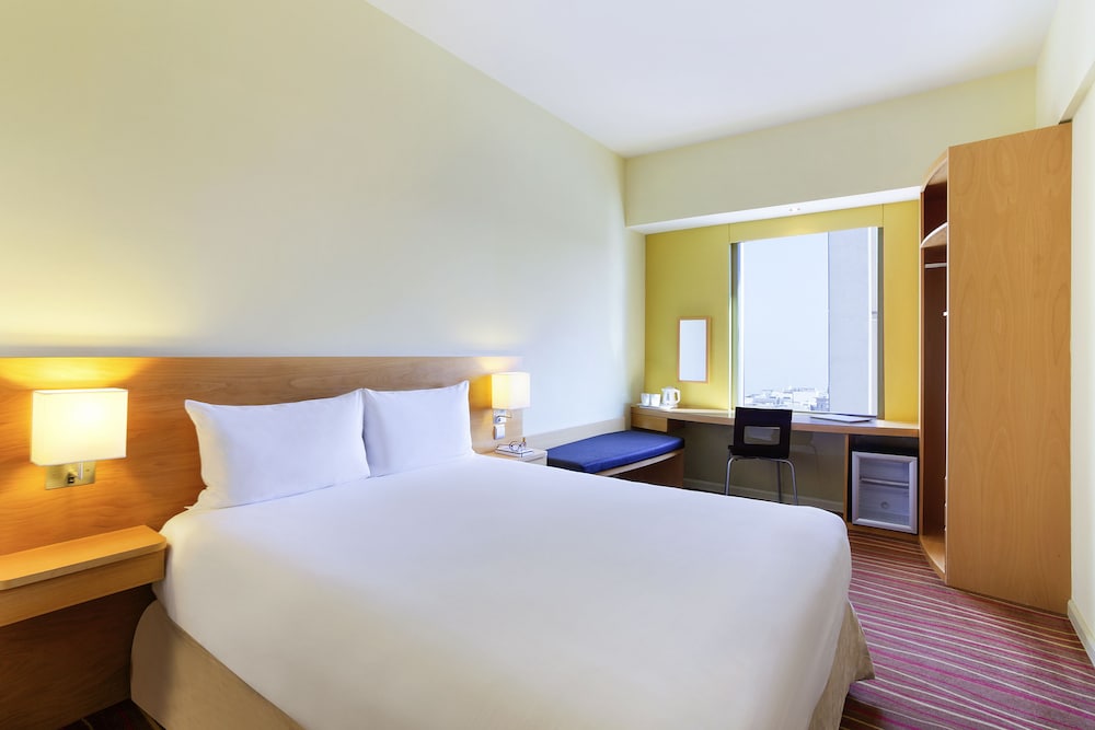 Habitación estándar doble, 1 cama doble del hotel ibis Deira Creekside Dubai. Foto 2