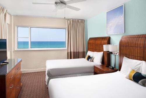 Alojamiento Accesible con camas dobles del hotel Sherry Fontenac Oceanfront
