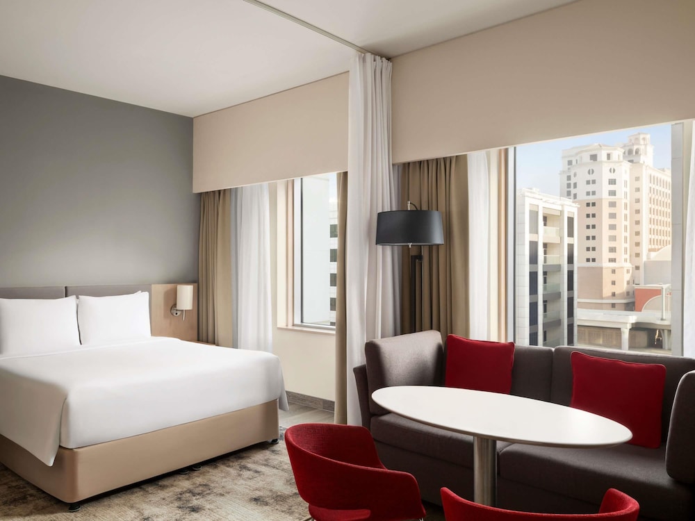Suite Familiar del hotel Novotel Suites Mall Avenue Dubai