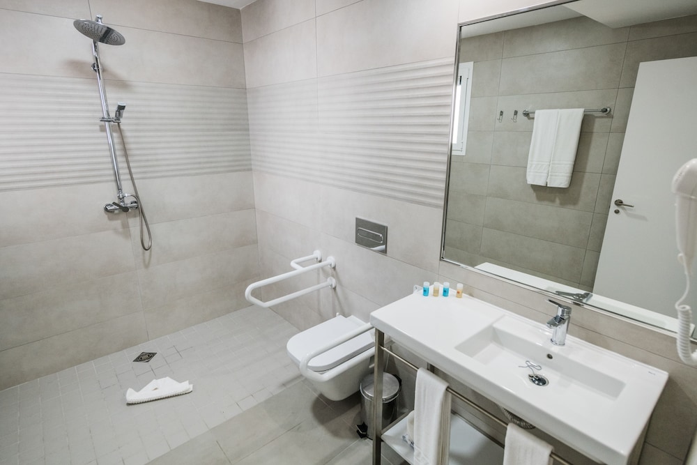 Apartamento Deluxe 2 Dormitorios Vista Mar del hotel Bahia Calma Beach. Foto 5