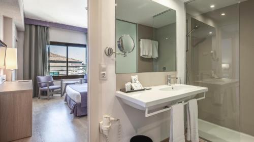 Habitación Doble del hotel Be Live Adults Only Marivent. Foto 3