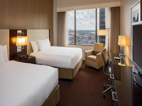 Habitación con 2 camas grandes del hotel Hyatt Regency New Orleans. Foto 5