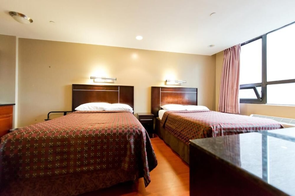 Habitación Cuádruple Confort del hotel Super Lake. Foto 3