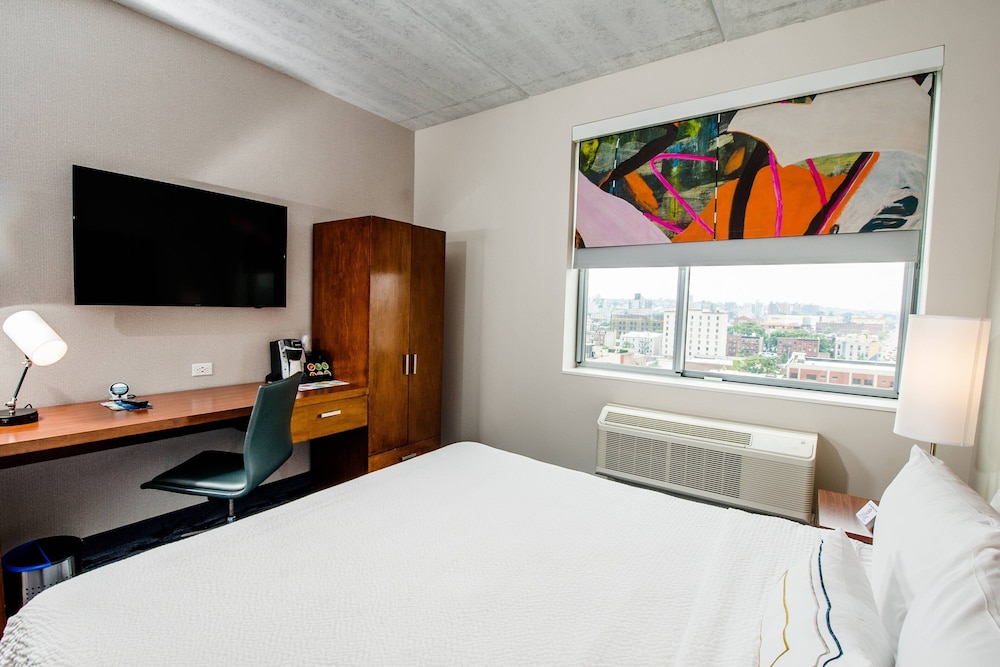 Habitación, 1 cama de matrimonio grande, notificación por teléfono o timbre del hotel Fairfield Inn & Suites Brooklyn. Foto 1