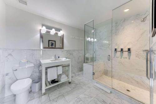 Suite Executive - 1 cama extragrande - No fumadores del hotel Vista LIC Hotel, Premier Collection by Best Western. Foto 3