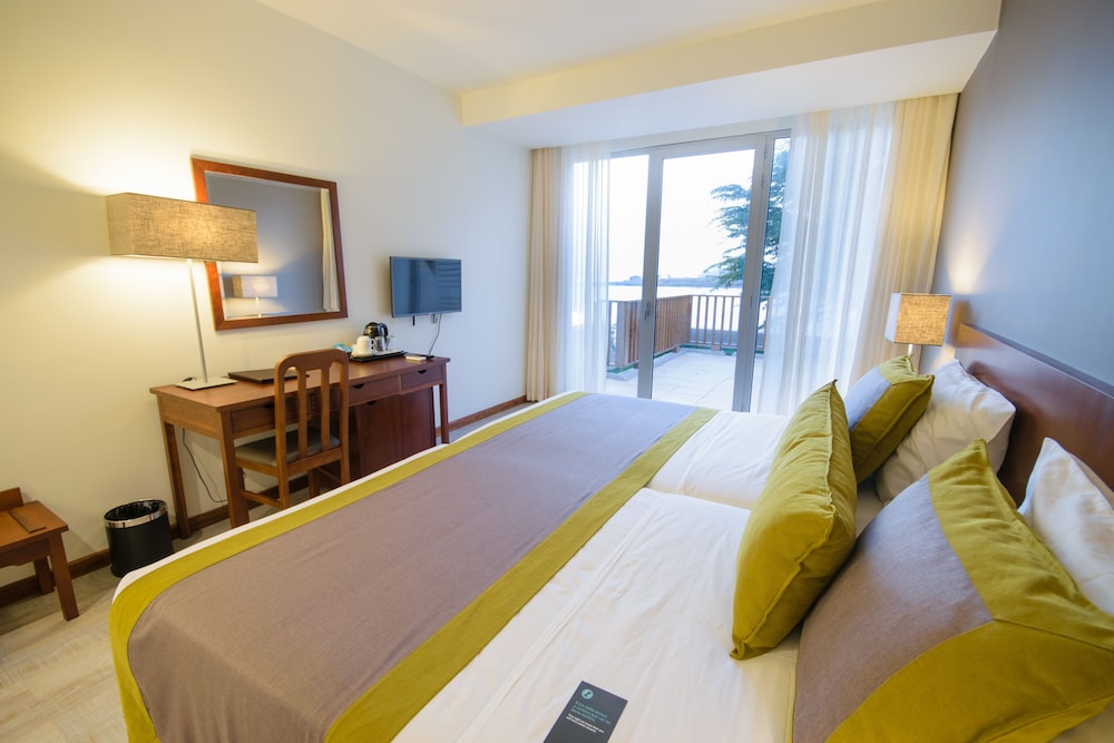 Habitación superior, vistas al mar del hotel Oásis Atlântico Praiamar. Foto 3