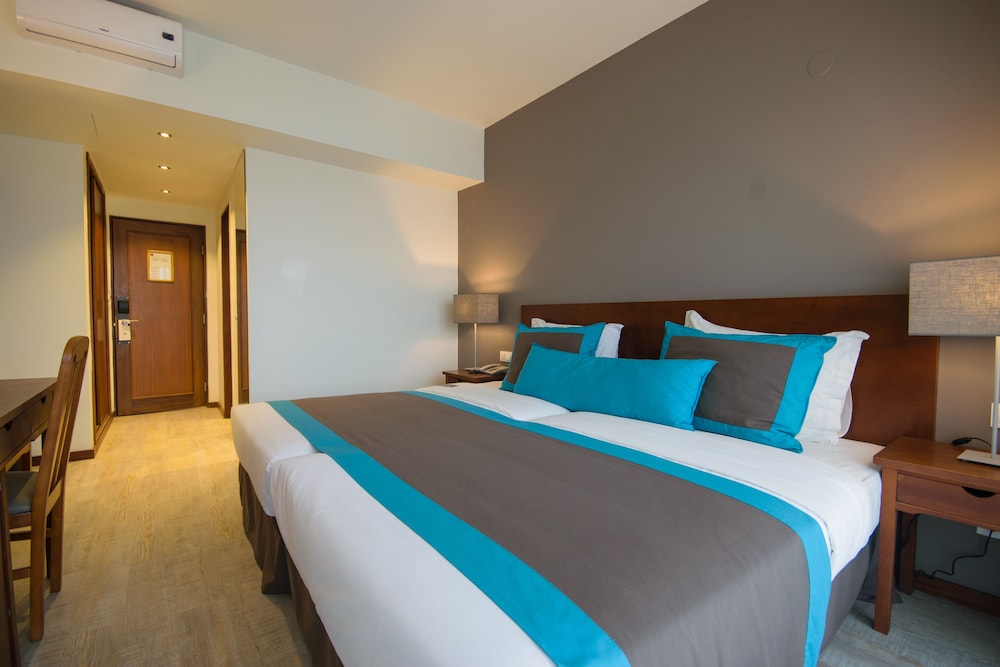 Habitación estándar del hotel Oásis Atlântico Praiamar. Foto 2