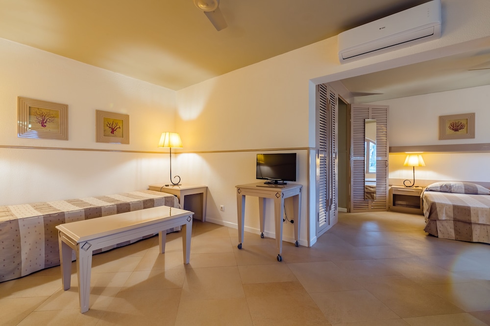 Suite junior, junto a la playa del hotel Morabeza. Foto 1