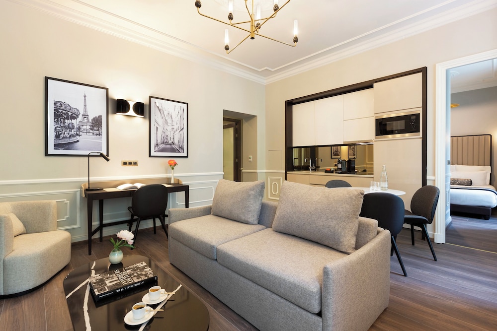 Apartamento, 2 habitaciones del hotel La Clef Tour Eiffel Paris The Crest Collection. Foto 1