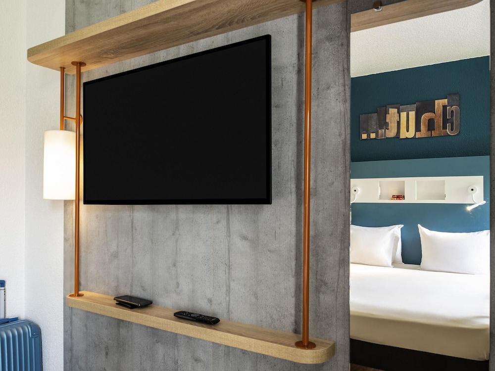 Habitación estándar, 1 cama doble del hotel Ibis Budget Saint Ouen L'aumône. Foto 3