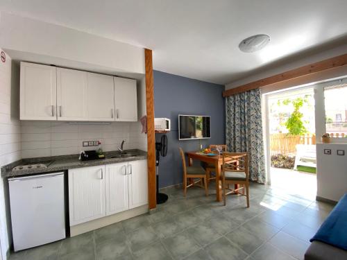 Bungalow de un dormitorio del hotel Green Oasis Club. Foto 13