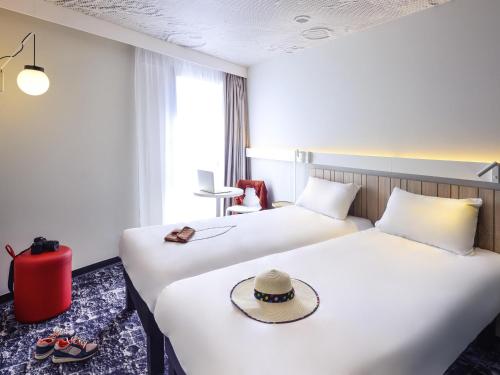 Habitación Doble Estándar - 2 camas del hotel Ibis Annecy Cran Gevrier