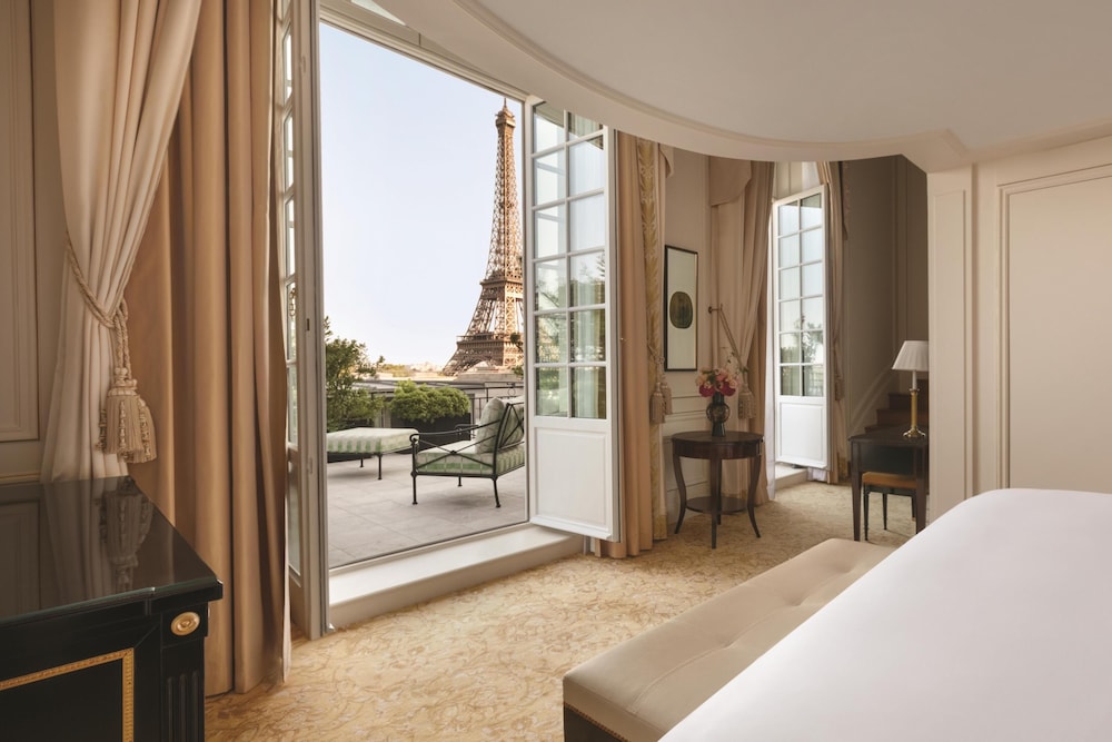 Dúplex, vistas a la ciudad (Duplex Suite, Eiffel View) del hotel Shangri-La, Paris
