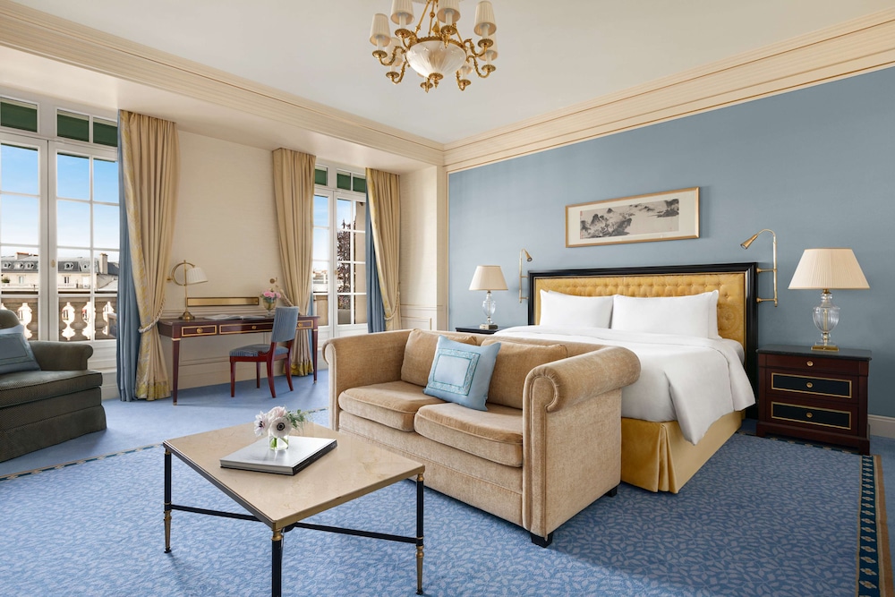 Habitación, 1 cama de matrimonio grande (Terrace) del hotel Shangri-La, Paris