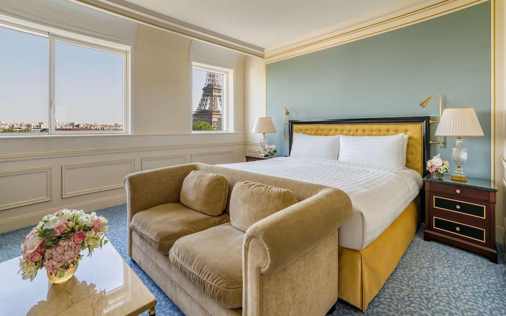 Habitación, 1 cama de matrimonio grande, vistas a la ciudad (Terrace Eiffel View) del hotel Shangri-La, Paris
