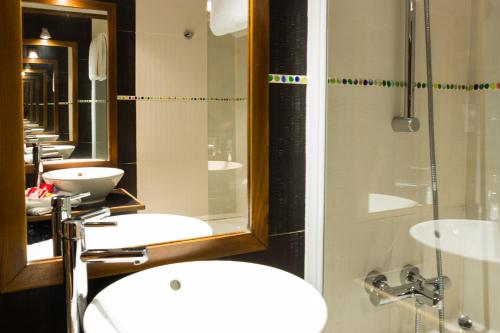 Habitación Doble Superior del hotel RELAIS MONCEAU. Foto 12