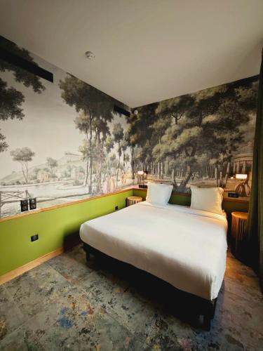 Habitación Doble Deluxe - Lado de la ciudad del hotel RELAIS MONCEAU. Foto 3