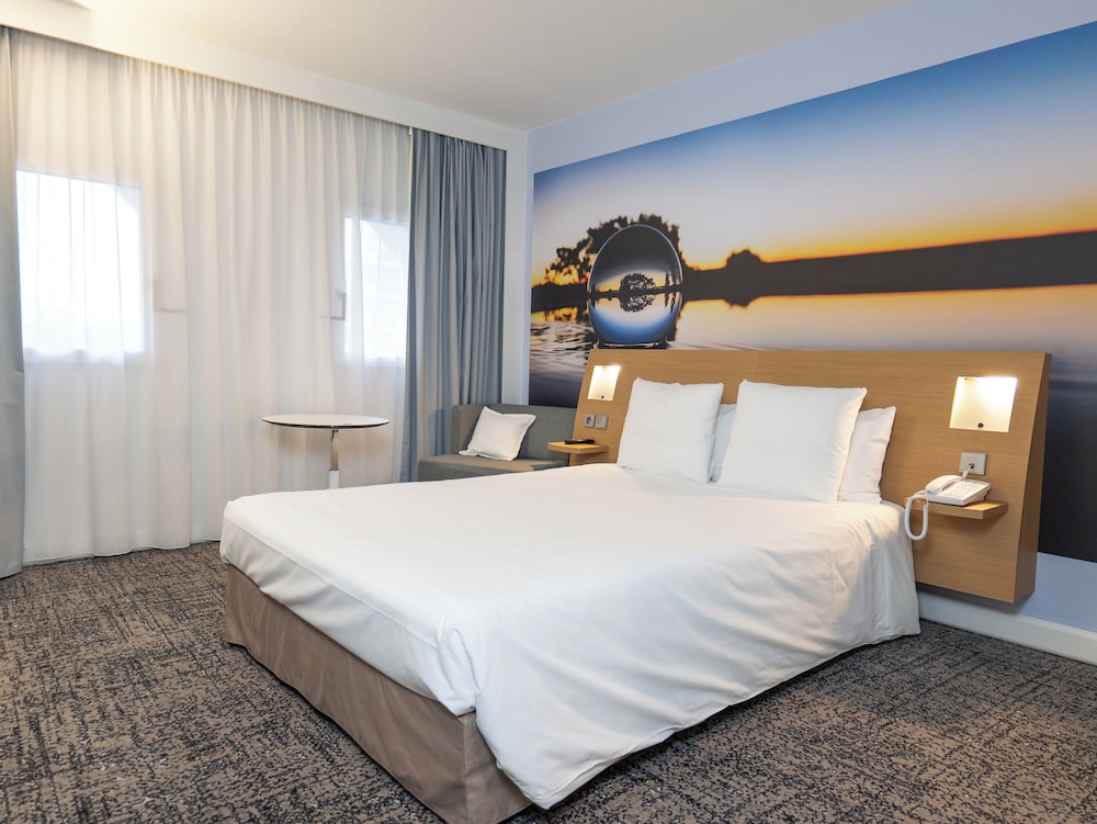 Habitación Superior - 1 cama doble del hotel Novotel Toulouse Centre Compans Caffarelli. Foto 1