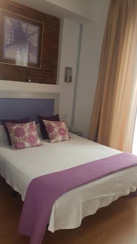 Habitación Doble del hotel Y Apartamentos Doña Lola. Foto 9