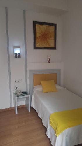 Habitación Individual Pequeña del hotel Y Apartamentos Doña Lola. Foto 7