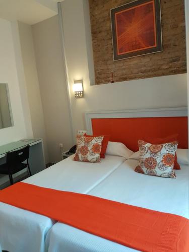 Habitación Doble Superior - 1 o 2 camas del hotel Y Apartamentos Doña Lola. Foto 5