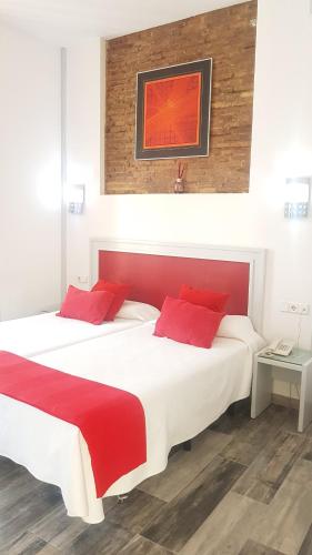 Habitación Doble Superior - 1 o 2 camas del hotel Y Apartamentos Doña Lola. Foto 8