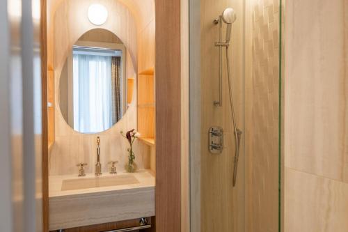 Habitación Doble Estándar del hotel Madison Hotel. Foto 4