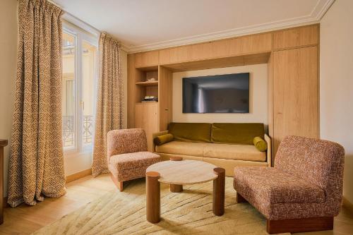 Habitación Deluxe Rearside del hotel Madison Hotel. Foto 4