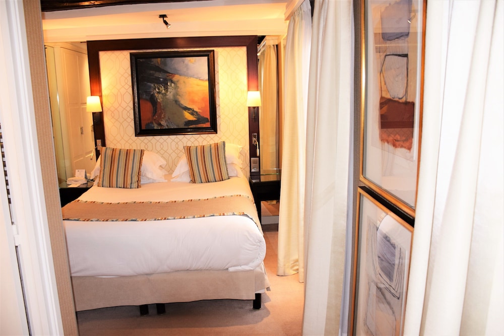 Habitación Deluxe, terraza del hotel Folkestone Opéra. Foto 1