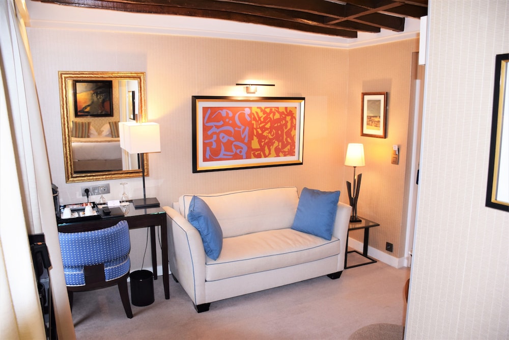 Habitación Deluxe, terraza del hotel Folkestone Opéra. Foto 3