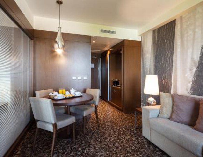 Suite del hotel Neya Lisboa. Foto 10