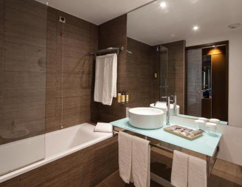 Suite del hotel Neya Lisboa. Foto 12