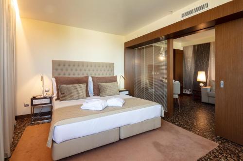 Suite del hotel Neya Lisboa. Foto 6