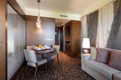 Suite del hotel Neya Lisboa. Foto 12