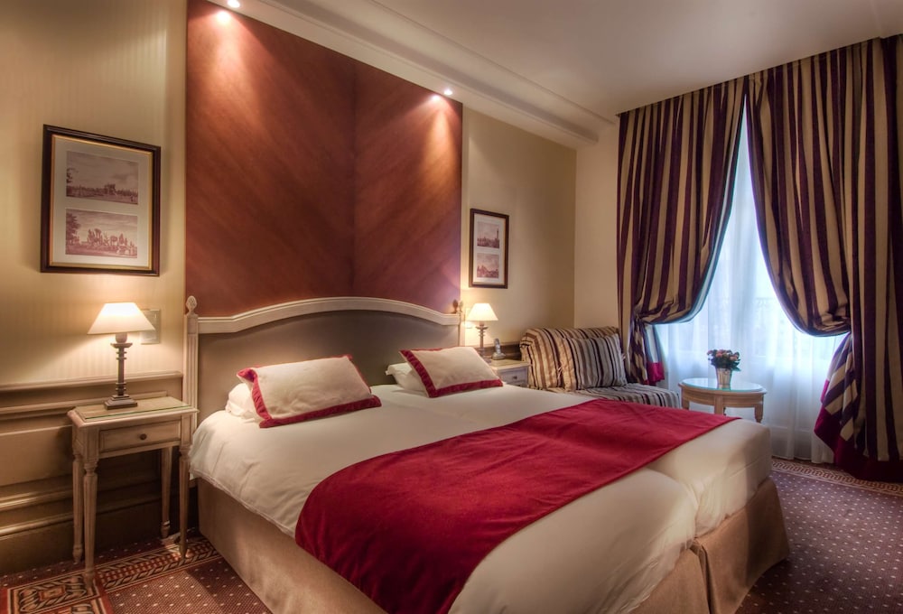 Habitación superior, varias camas, no fumadores (Larger Room) del hotel Best Western Premier Hôtel Trocadero La Tour