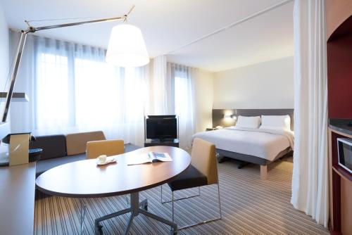 2 Suites Superiores Adyacentes del hotel Novotel Suites Paris Montreuil Vincennes. Foto 3