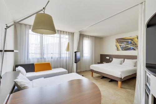 2 Suites Superiores Adyacentes del hotel Novotel Suites Paris Montreuil Vincennes. Foto 5