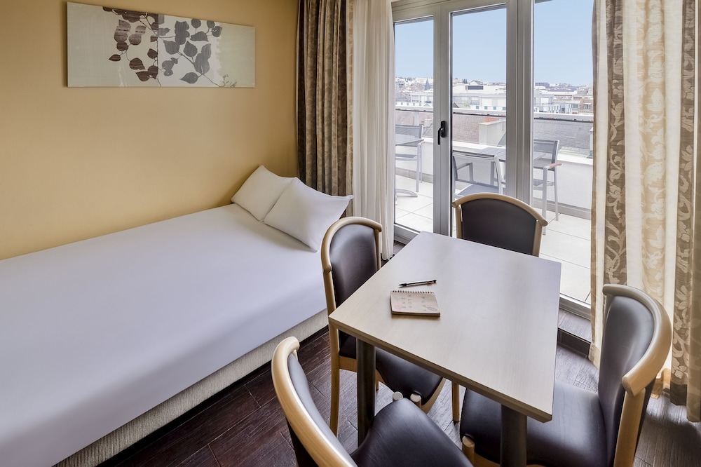 Dúplex con balcón del hotel Adagio Geneve Mont Blanc. Foto 1