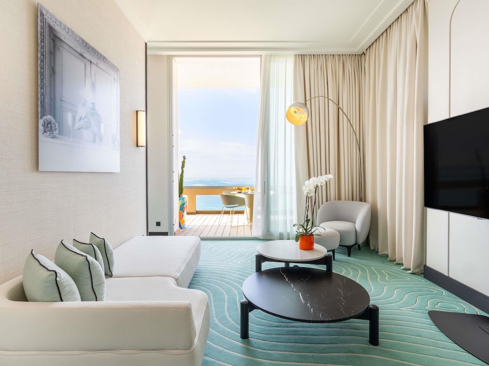 Signature Terrace del hotel Mondrian Cannes. Foto 1