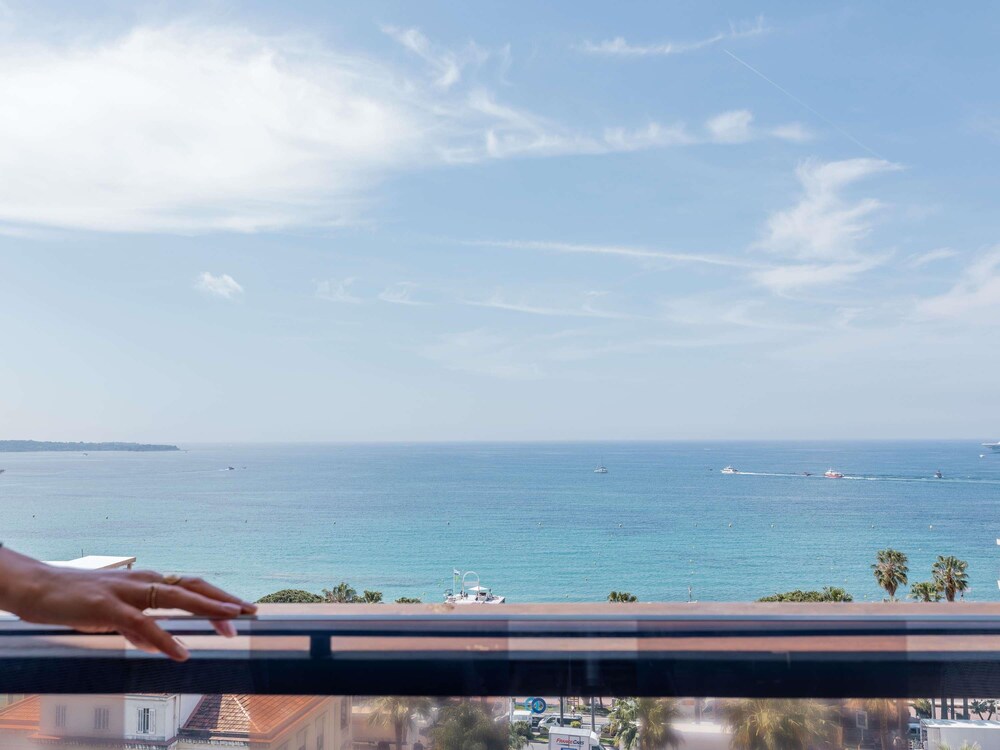 PRESTIGE SUPERIOR TERRACE del hotel Mondrian Cannes. Foto 11