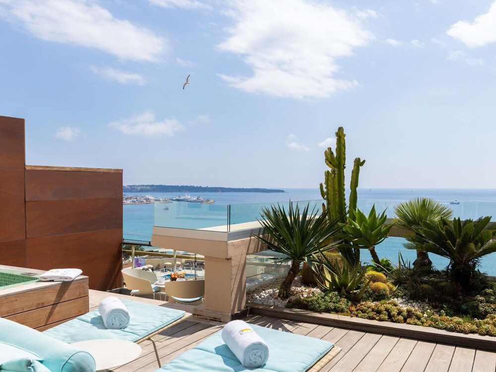 PANORAMIC TERRACE del hotel Mondrian Cannes. Foto 3