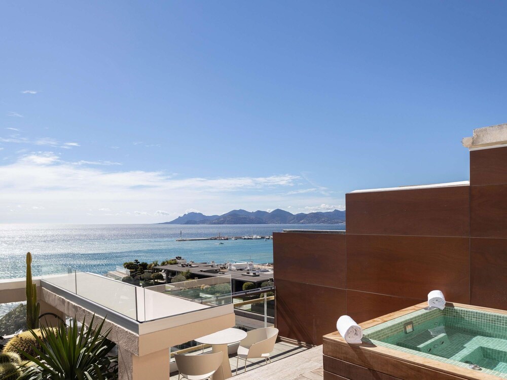 PANORAMIC TERRACE del hotel Mondrian Cannes. Foto 6