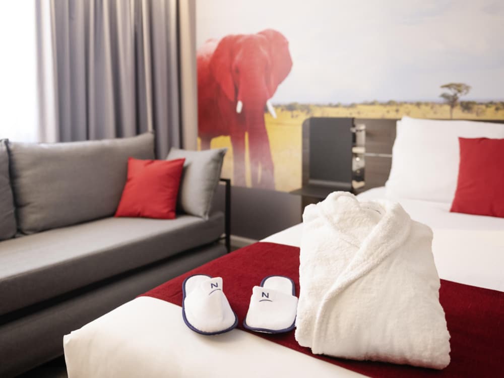 Habitación Ejecutiva con 1 cama doble y 1 sofá - cama doble del hotel Novotel Lyon Gerland Musée Des Confluences