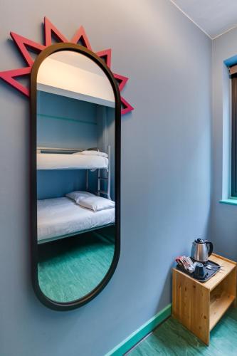 Habitación Doble con baño compartido - 2 camas del hotel Clink 261 Hostel