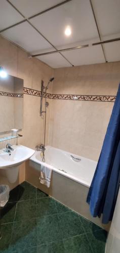 Habitación Doble - 1 o 2 camas del hotel Metropol. Foto 12