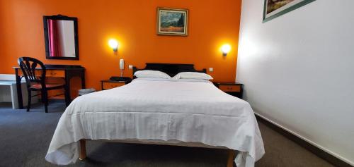 Habitación Triple del hotel Metropol. Foto 1