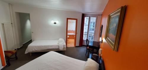 Habitación Triple del hotel Metropol. Foto 3