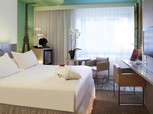 Habitación Doble Privilege del hotel Mercure Paris Vaugirard Porte De Versailles. Foto 9